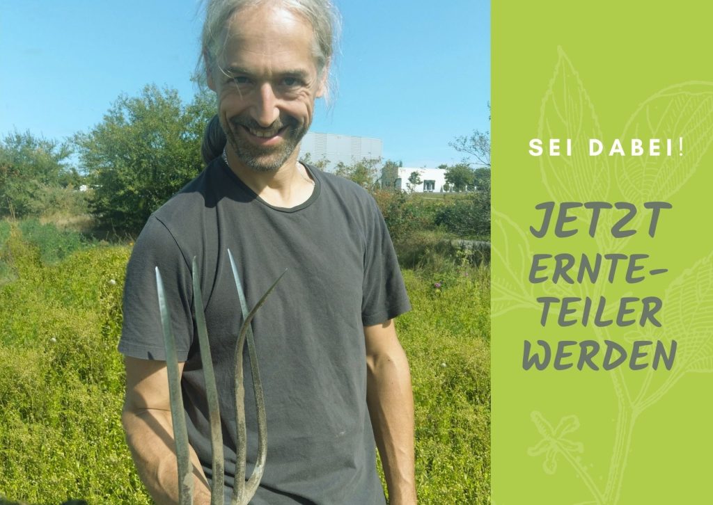 Fotocollage "Jetzt Ernteteiler werden!". Georg Theisen mit Mistgabel in der Hand